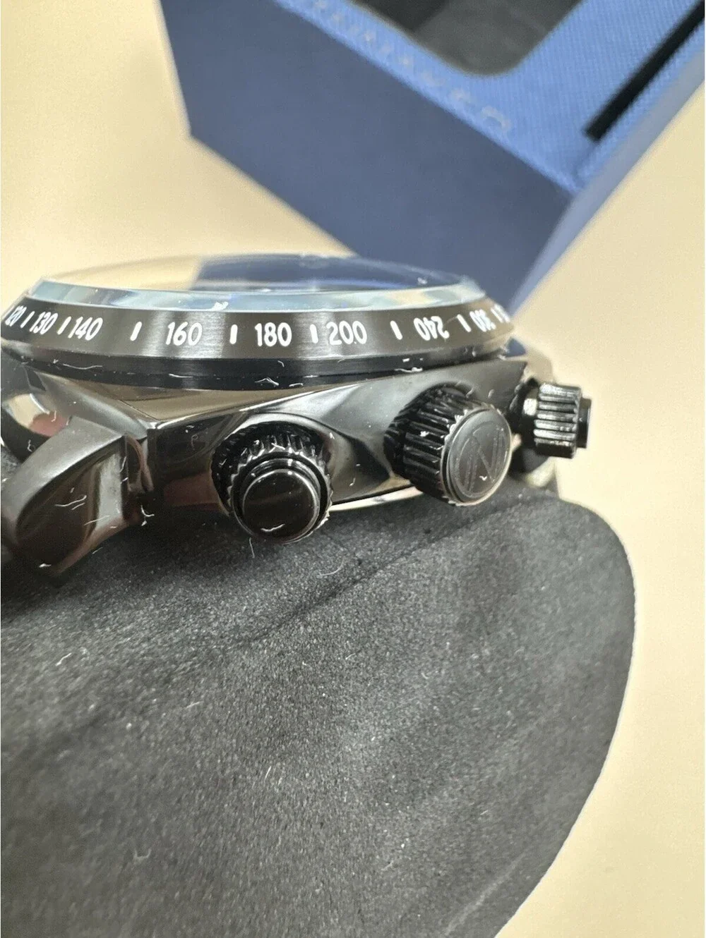 Spinnaker Hull Stainless Steel 42mm Japanese Quartz Wristwatch SP-5068-08 NM Con